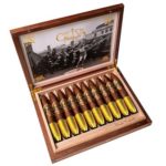 A $300 Oliva Cigar Made With Gold oliva-roaring-20-s