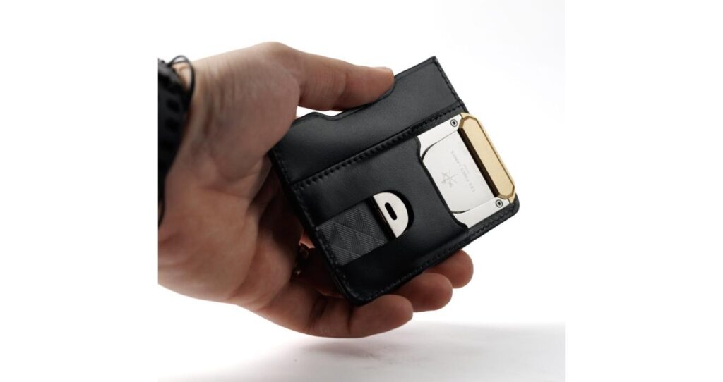 LES FINES LAMES Le TAG Card Holder